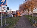 LKW brannte auf der Autobahn-Raststätte (Foto: S.Dietzel / Feuerwehr) LKW brannte auf der Autobahn-Raststätte (Foto: S.Dietzel / Feuerwehr)