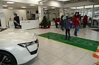 Neues Autohaus eröffnet (Foto: Autohaus Peter) Neues Autohaus eröffnet (Foto: Autohaus Peter)