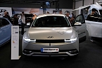 Peter Blei unterwegs auf der Erfurter Automobilmesse (Foto: Peter Blei) Peter Blei unterwegs auf der Erfurter Automobilmesse (Foto: Peter Blei)