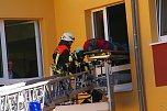 Feuerwehr&uuml;bung an Hentrich-Schule (Foto: Ilka K&uuml;hn)