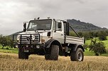 20 Jahre mobile.de: In diesem aufgemotzten Unimog (Baujahr 1977) bahnte sich Action-Hero Arnold Schwarzenegger seinen Weg durch den Straßenverkehr. 2014 hat es sich austerminiert – Arnie ließ den Terminator unter den Offroadern für 208.250 Euro verkaufen. (Quelle: Merex) (Foto: mobile.de) 20 Jahre mobile.de: In diesem aufgemotzten Unimog (Baujahr 1977) bahnte sich Action-Hero Arnold Schwarzenegger seinen Weg durch den Straßenverkehr. 2014 hat es sich austerminiert – Arnie ließ den Terminator unter den Offroadern für 208.250 Euro verkaufen. (Quelle: Merex) (Foto: mobile.de)