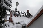 Dachstuhlbrand griff auf Nachbarh&auml;user &uuml;ber (Foto: S. Dietzel)