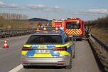 Reifenplatzer f&uuml;hrt zu Unfall (Foto: S. Dietzel)