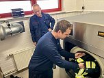 Eine XXL-Waschmaschine f&uuml;r die Feuerwehr (Foto: Stadt Leinefelde-Worbis)
