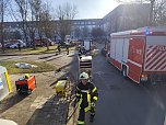 Die Feuerwehr leistete beim Polizeieinsatz in Leinefelde Unterst&uuml;tzung (Foto: Feuerwehr)