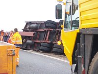 Bild: Lkw Unfall auf der B 4