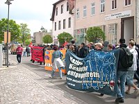 Bild: Demonstration gegen Neonazis