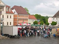 Bild: Demonstration gegen Neonazis