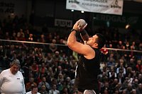 Bild: M&auml;nner beim Indoor
