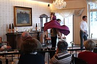 Bild: Ballett bei Kaffee und Kuchen