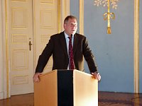 "Zwischen Prunk und Politik" Bild: "Zwischen Prunk und Politik"