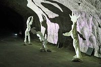 Lichtschau im Bergwerk Bild: Lichtschau im Bergwerk