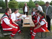 Bild: Junge Sanit&auml;ter im Wettstreit