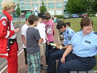 Bild: Junge Sanit&auml;ter im Wettstreit