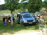 Bild: Polizeivorf&uuml;hrungen im Zeltlager der Johanniter