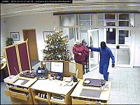 Bild: Bank&uuml;berfall in Ro&szlig;leben