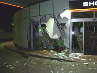 Bild: Tankstelle verw&uuml;stet
