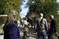 Biologin Ulrike Richter hatte interessierte Zuhörer, als sie über den Bärenpark informierte. Bild: Biologin Ulrike Richter hatte interessierte Zuhörer, als sie über den Bärenpark informierte.