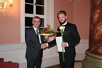 WAGO- Stiftung ehrt die 13 besten Auszubildenden Bild: WAGO- Stiftung ehrt die 13 besten Auszubildenden