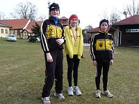 Bild: Kinder und Jugendliche beim Possenlauf