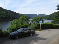 Bild: Blick aus dem Hotel auf den Stausee