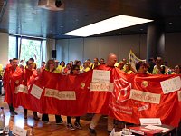Bild: Protest der Besch&auml;ftigten