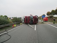 Bild: Leitplanke durchbrochen