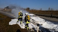 Bild: Vollsperrung auf der A38 wegen eines Fahrzeugbrandes