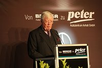 Bild: Feierliche Firmen&uuml;bergabe