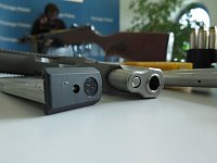 Bild: Pr&auml;sentation der sichergestellten Waffen und Munition