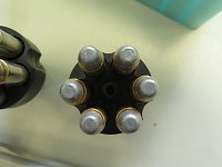 Bild: Pr&auml;sentation der sichergestellten Waffen und Munition