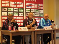 Bild: Vor und nach dem Spiel gegen den BAK