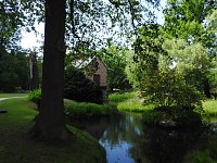 Bild: Lustwandeln im Park von Oranienbaum