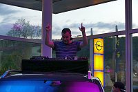 Bild: Afterwork-Party im Mercedes-Autohaus
