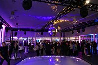Bild: Afterwork-Party im Mercedes-Autohaus