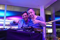 Bild: Afterwork-Party im Mercedes-Autohaus