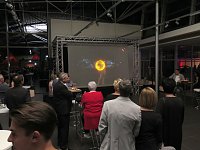 Bild: Live-Cooking, Hologramm und neue Autos