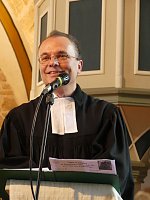 Bild: Pfarrer Jochen Lenz verabschiedet