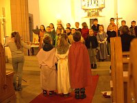 Bild: Elisabeth-Spiel in der Kirche