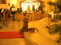 Bild: Elisabeth-Spiel in der Kirche