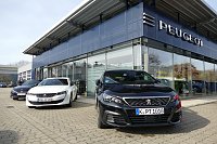 Bild: Autohaus Er&ouml;ffnung