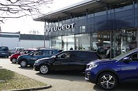 Bild: Autohaus Er&ouml;ffnung