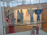 Kontraste in der Galerie Bild: Kontraste in der Galerie