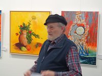 Kontraste in der Galerie Bild: Kontraste in der Galerie