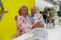 Bild: Marijke Amado begeisterte im Autohaus Peter mit lecker Abend