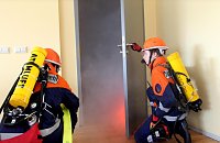 Bild: Geb&auml;udebrand in der M&ouml;belb&ouml;rse in 