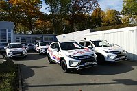 Bild: Autos an THC-M&auml;dels &uuml;bergeben