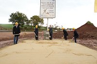 Bild: Spatenstich f&uuml;r das letzte Teilst&uuml;ck der neuen B 243