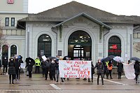 Proteste der Frisörinnung vor dem Nordhäuser Bahnhof Bild: Proteste der Frisörinnung vor dem Nordhäuser Bahnhof