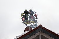 Dachstuhlbrand griff auf Nachbarhäuser über Bild: Dachstuhlbrand griff auf Nachbarhäuser über